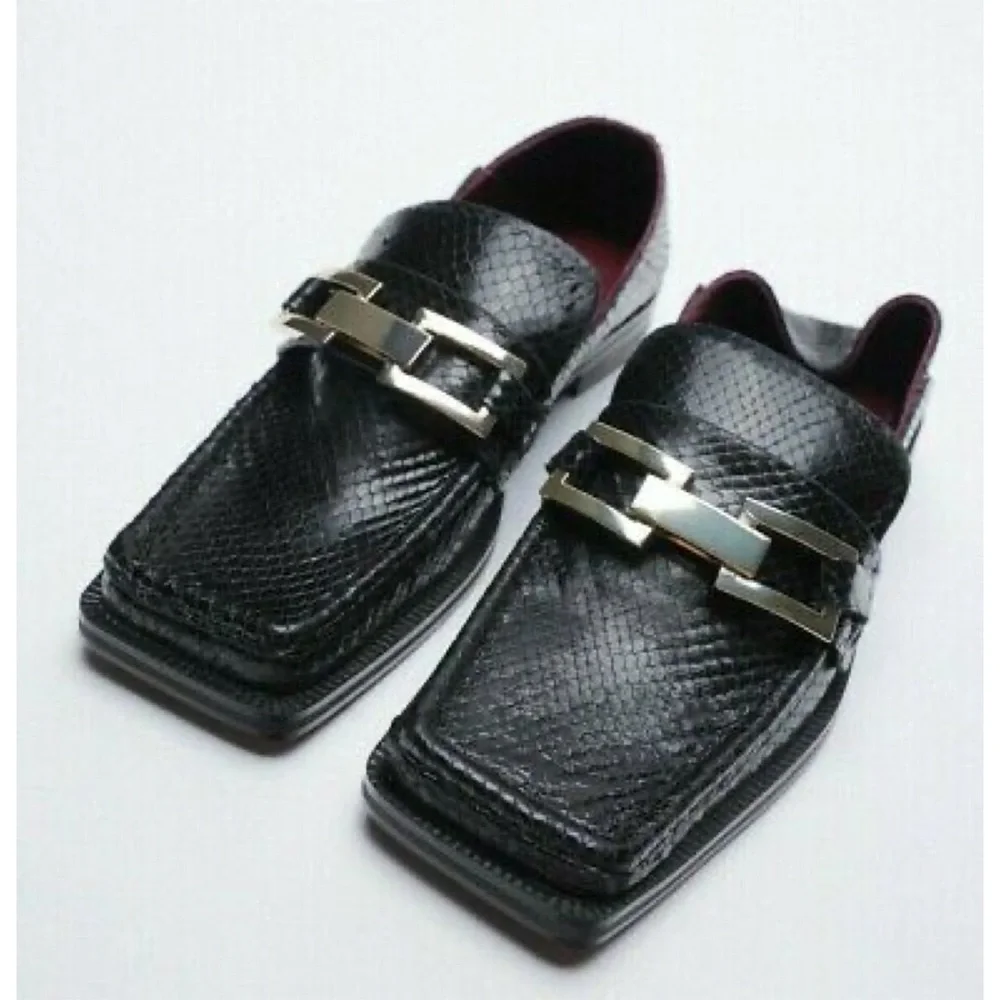 ZARA ANIMAL PRINT 100% COW LEATHER FLAT LOAFERS - Picture 1 of 9